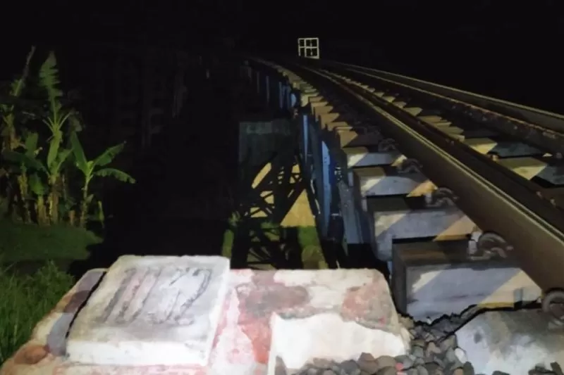 Gempa Sumedang, perjalanan 13 kereta api dihentikan, begini alasannya
