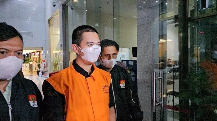 Skandal Suap di MA, Bisnis Mobil Mewah dan Keterlibatan Pegawai Showroom Jadi Sorotan