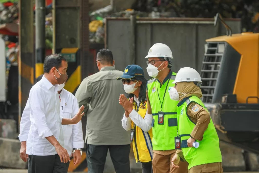Jokowi Saksikan Pengolahan Sampah Jadi Bahan Bakar Batubara di Kabupaten Cilacap