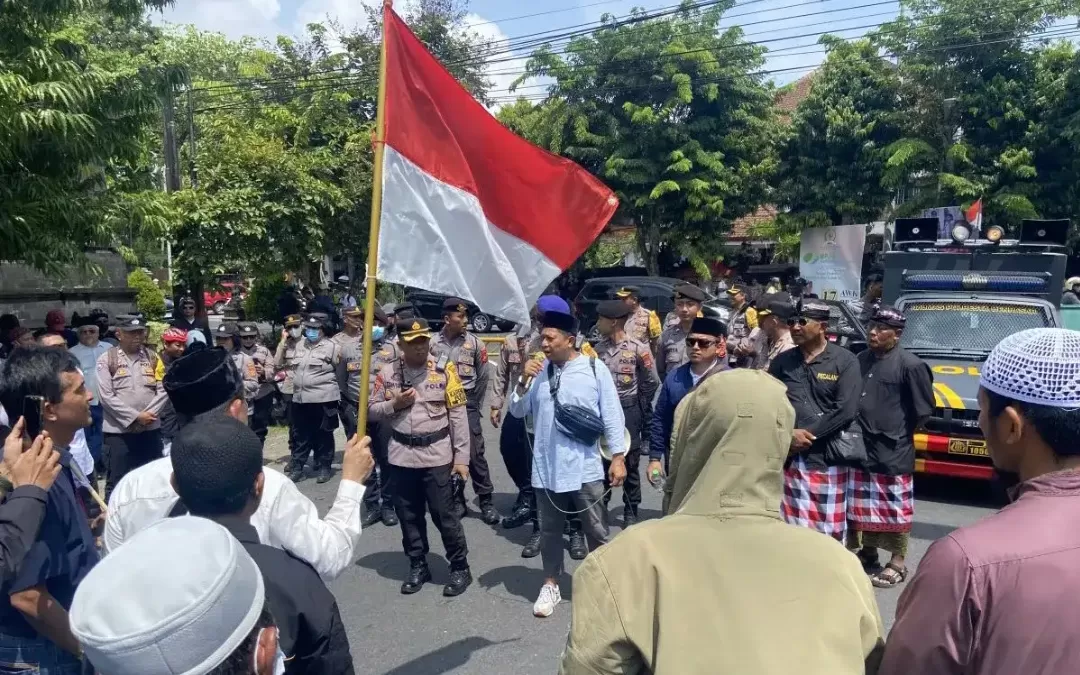Lakukan Unjuk Rasa, Kelompok Muslim di Bali Tuntut Pertanggungjawaban Pernyataan Arya Wedakarna