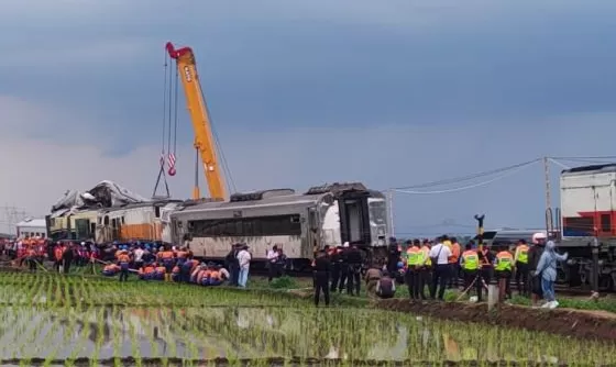 Jalur Haurpugur-Cicalengka Sudah Dapat Dilewati Pasca Insiden Kecelakaan