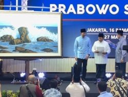 Prabowo Diberi Lukisan oleh SBY: Saya Cari Tempat Terbaik, Mungkin di Istana