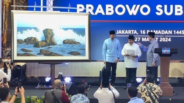 Prabowo Diberi Lukisan oleh SBY: Saya Cari Tempat Terbaik, Mungkin di Istana