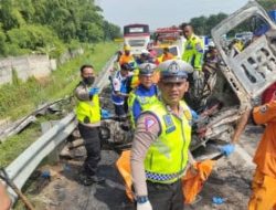 Kronologi Kecelakaan Mengerikan Tol Jakarta Cikampek KM 58 Pagi Ini, Libatkan 3 Kendaraan, 12 Orang Meninggal Dunia