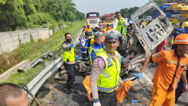 Kronologi Kecelakaan Mengerikan Tol Jakarta Cikampek KM 58 Pagi Ini, Libatkan 3 Kendaraan, 12 Orang Meninggal Dunia
