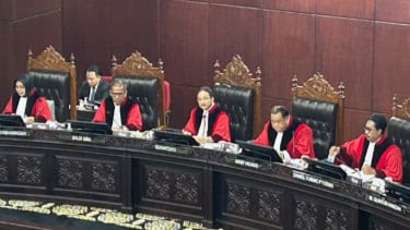 Hakim Saldi Isra Tegaskan DPR Jangan Lepas Tangan Soal Pemilu
