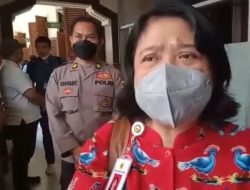 Anggota TNI dari Koramil 1404-04/Malunda Bantu Evakuasi Warga Dengan Ditandu Sejauh 10 Km