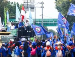 Janji Bangun Sekolah Taruna di Kalimantan, Prabowo Komit Perhatikan Warga Dayak
