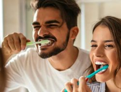 The Comprehensive Guide to Teeth Whitening Gels for Oral Care Brands