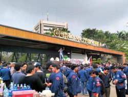 Polda Metro Jaya Grebek 3 Rumah Jadi Markas Judi Online di Tangerang