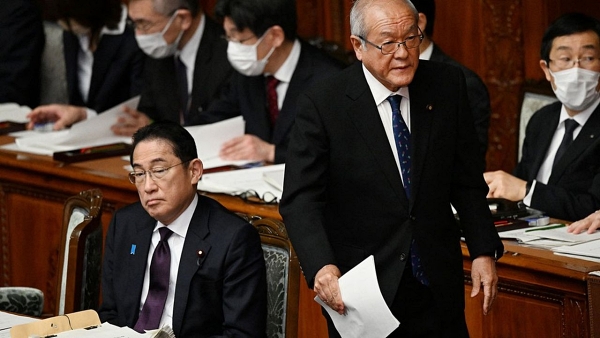 Mata Uang Yen Anjlok, Jepang Langsung Ganti Wakil Menteri Keuangan